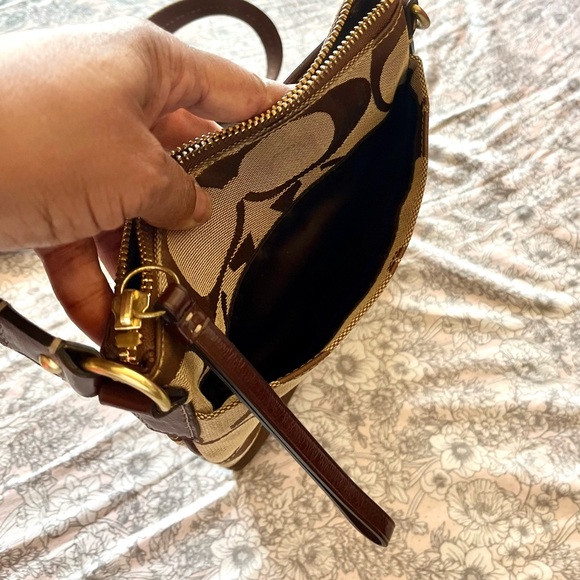 Coach crossbody - Picture 4 of 5